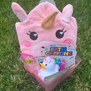 Kid’s bathtime fun gift basket for girls, Easter basket gift idea for kids